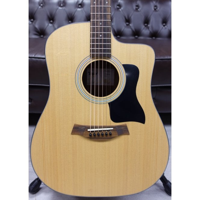Taylor  110ce Dreadnought Electro Acoustic Guitar Natural